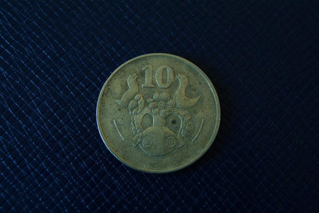 Кипр 10 центов 1983 КМ 56.1