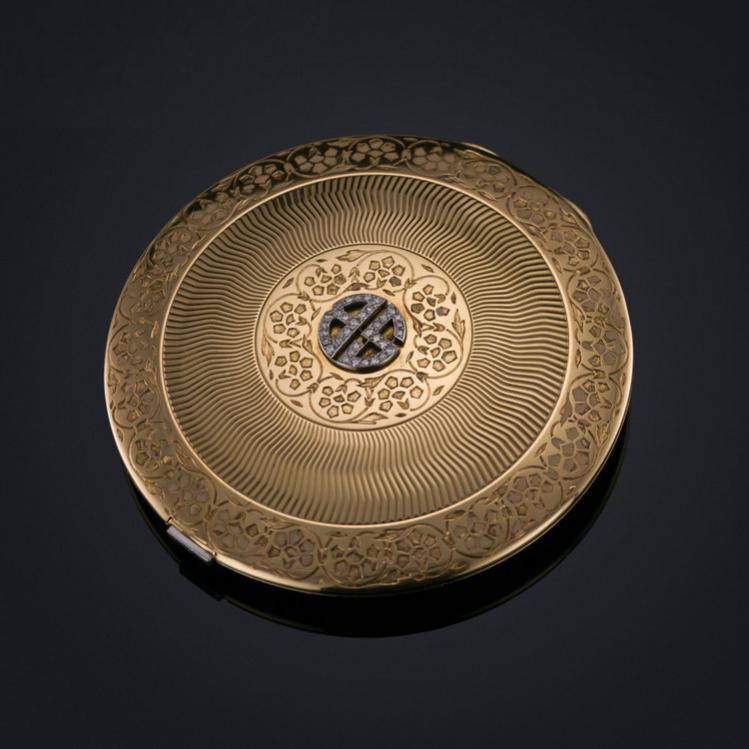 Золотая пудреница Cartier Art Deco. ID-ANTQ-3595