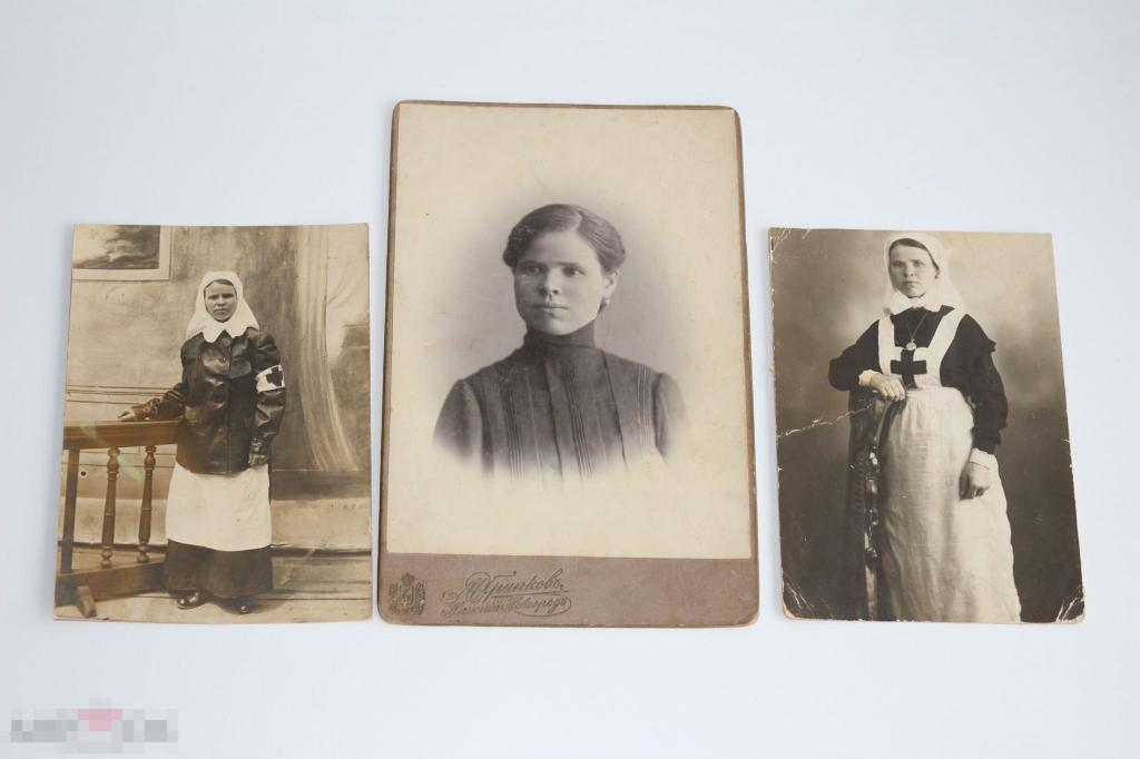 Старинное фото сестра милосердия 3шт. одним лотом 