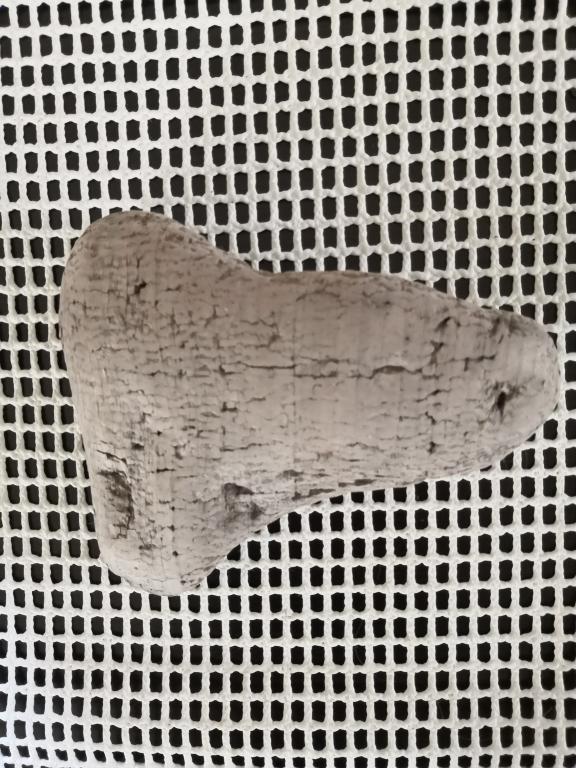 Арт-объект "Топор деревянный" дрифтвуд