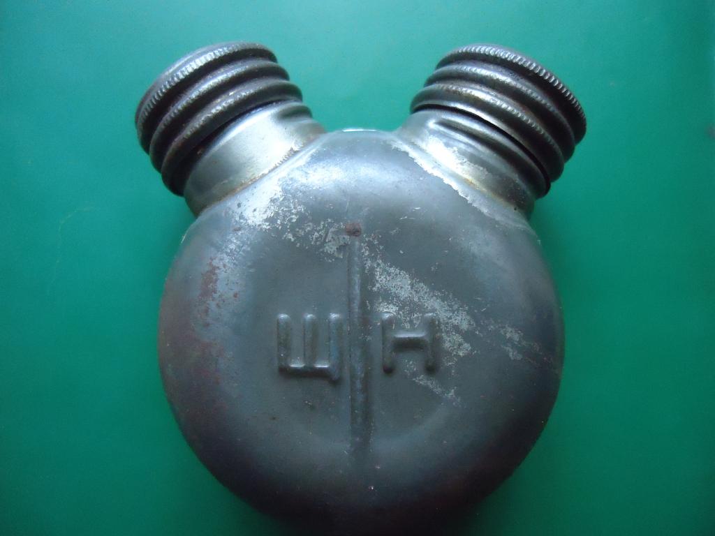 Масленка для оружия двух горловая металлическая