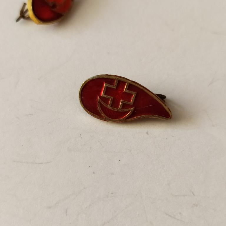 Коллекция знак значок ДОНОР СССР Капля Лист 65