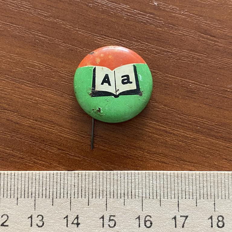 Коллекция знак значок игла школа Букварь Лист 500 Более 20000