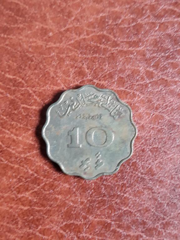 Мальдивские острова 10 лари 1960 КМ 46