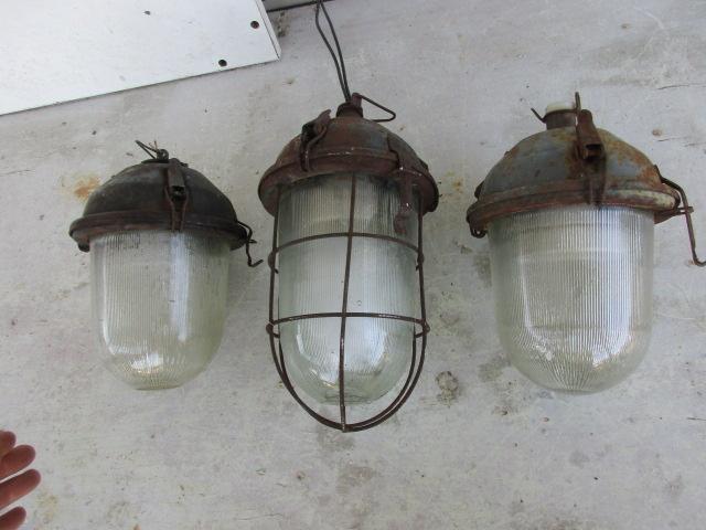 ФОНАРЬ УЛИЧНЫЙ. СТАРИННЫЙ. ЦЕНА ЗА ШТУКУ