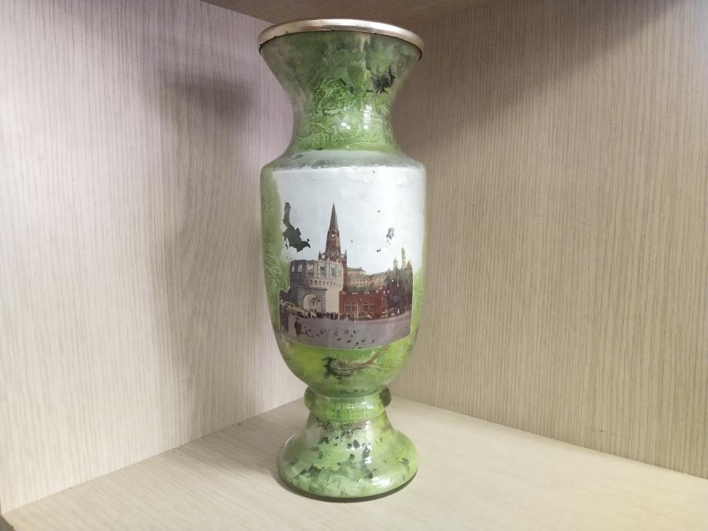 Ваза " Красная площадь. Кремль." СССР. Стекло. 50-е годы.