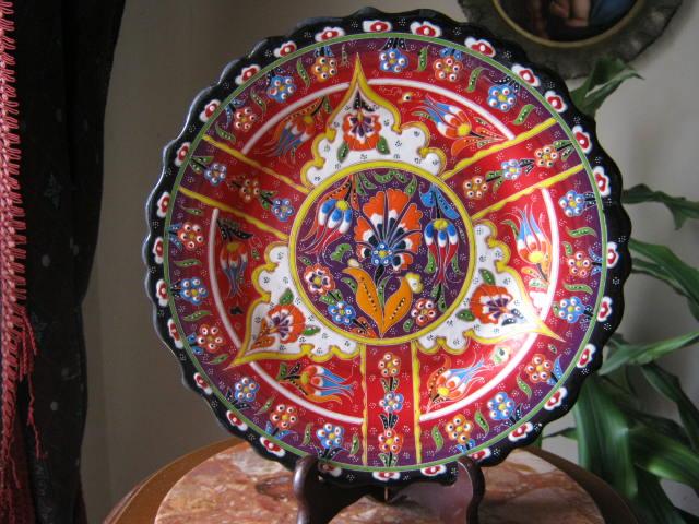 Тарелка настенная декоративная, фаянс. Изник, пер. пол. ХХ в.