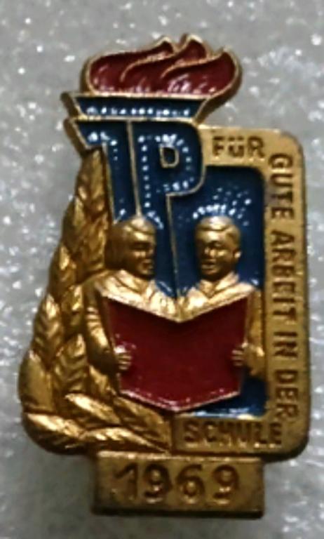 ГДР. ПИОНЕРИЯ. ЮНЫЙ ТЕЛЬМАНОВЕЦ. ЗА ОТЛИЧНУЮ РАБОТУ В ШКОЛЕ 1969