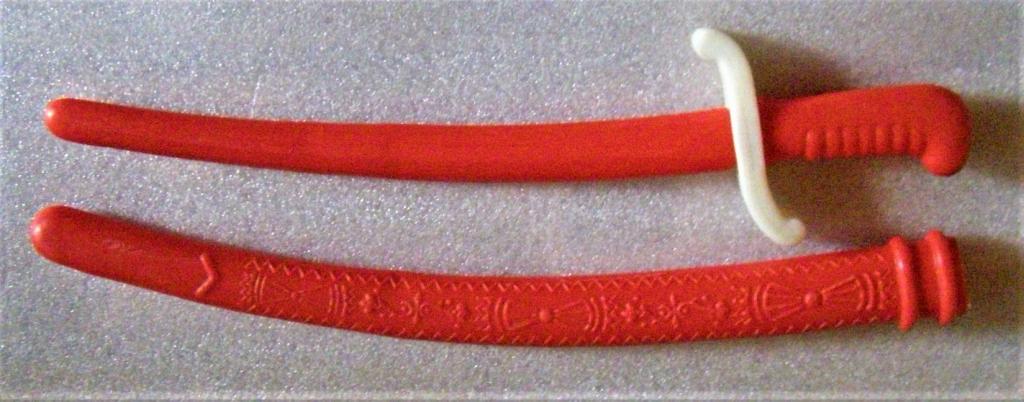 Игрушка СССР. Шашка. Сабля. Шашка буденовца.  Пластик.  Клеймо.. Дутыш. Редкость. Сделано в СССР.