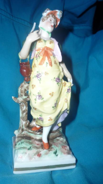 АНТИКВАРНАЯ СТАТУЭТКА ДАМА С ВЕЕРОМ Volkstedt Triebner Ens & Eckert 1800г 14см Meissen