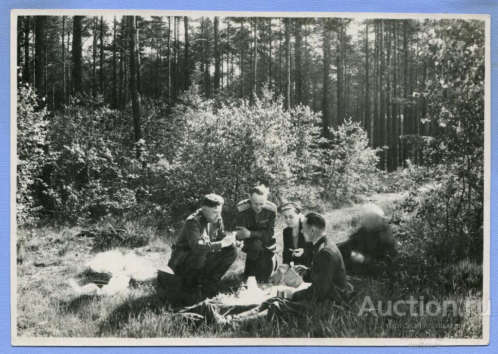 Групповое фото Военные летчики июнь 1945 На пути в город Берлин