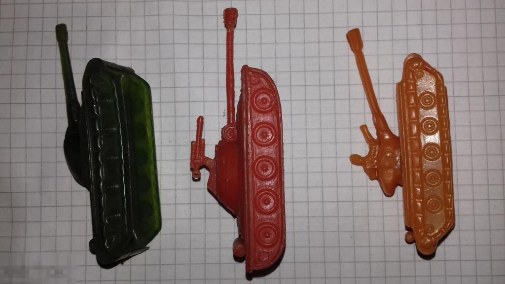 Игрушка.Танк. Бронетранспортёр?Машинка. Солдатики? Дёшево.Распродажа. Подарок. Игра.Детская. 