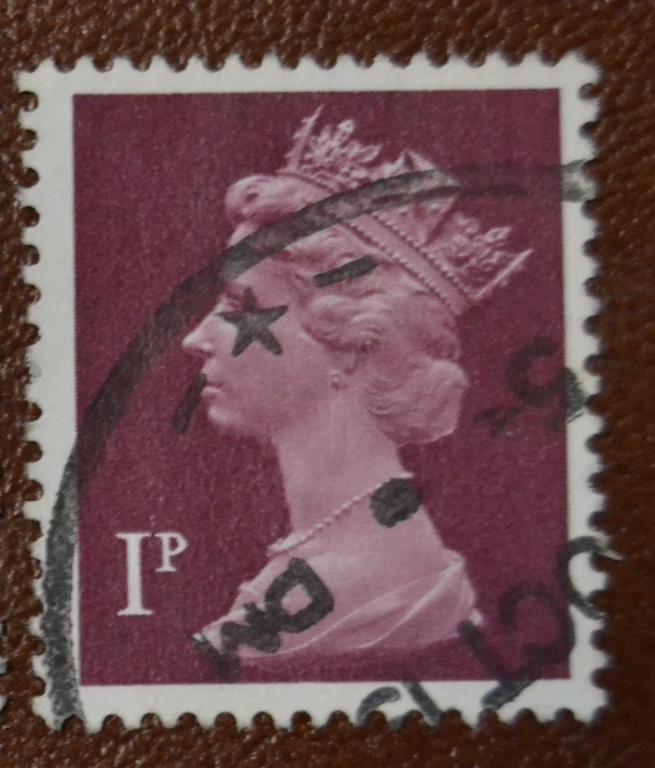 Великобритания 1971 год  Стандарт Королева Елизавета II Династии № 561 Гаш