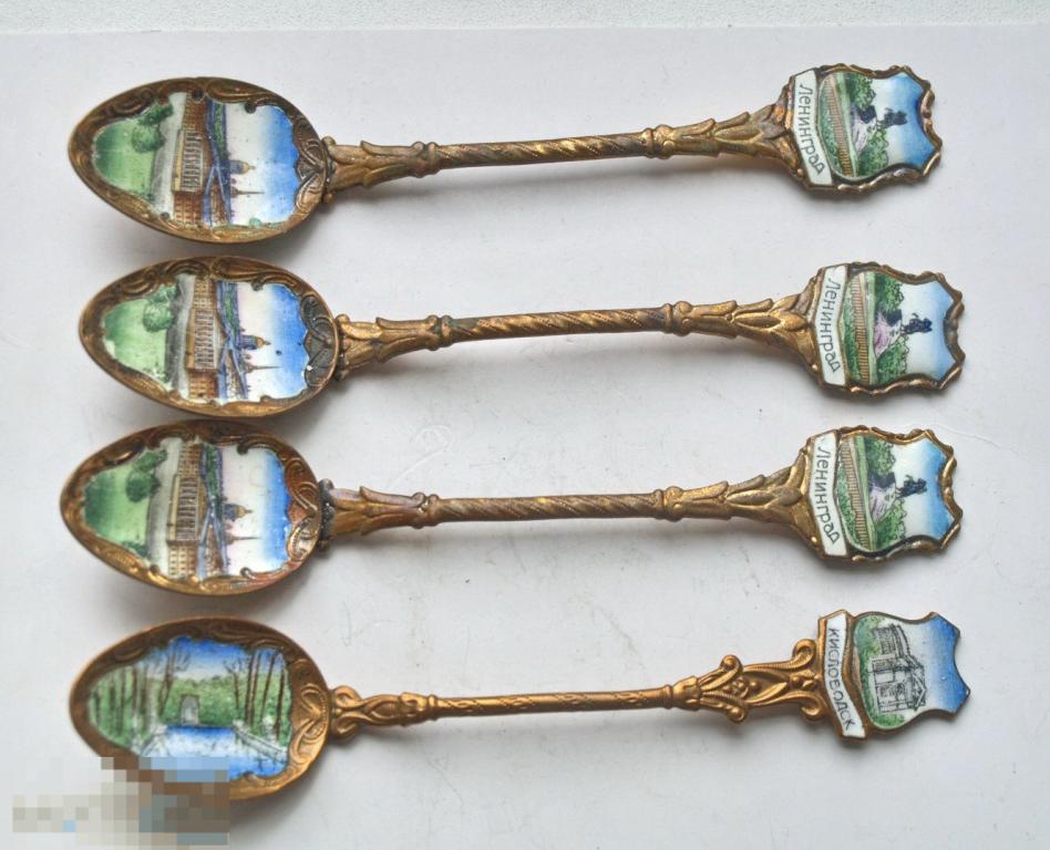 Декоративные ложечки Ленинград, Кисловодск.  Эмаль. 