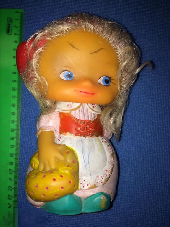 Кукла.Гном? Резиновая.Германия? Красная шапочка? Подарок. Игрушка. Детская. 