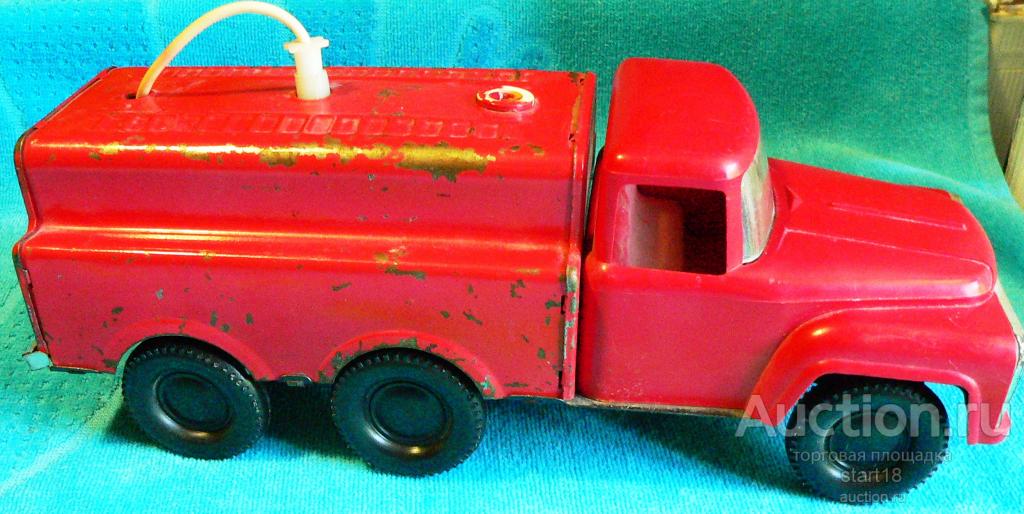R Пожарная машина c баком под воду СССР 1950-1970-е гг. игрушка