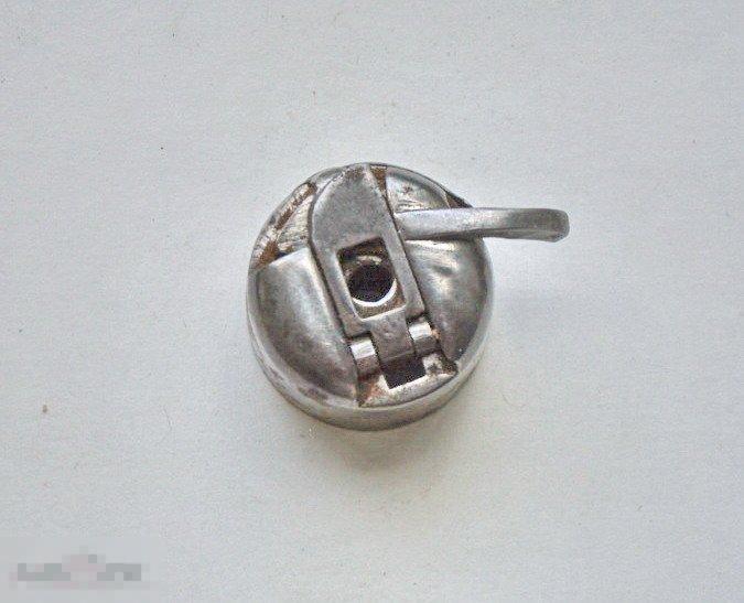 Челнок для швейной машинки СССР 