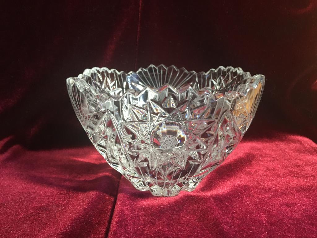 Вазочка. Икорница. Салатник. СССР. Хрусталь. Красный гигант. Ваза. Менажница. Сахарница. Конфетница.