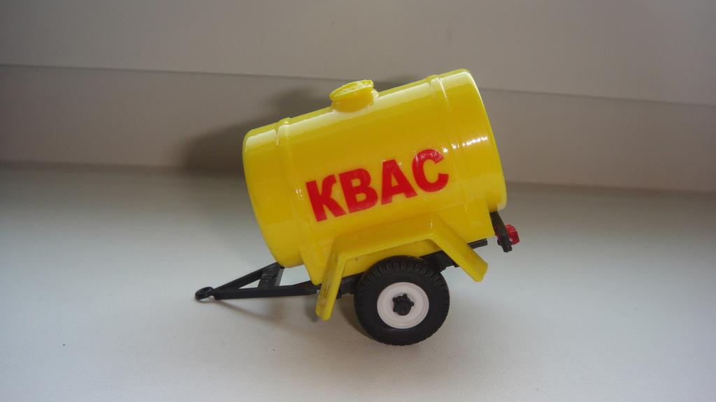 Квасные бочки на колесах
