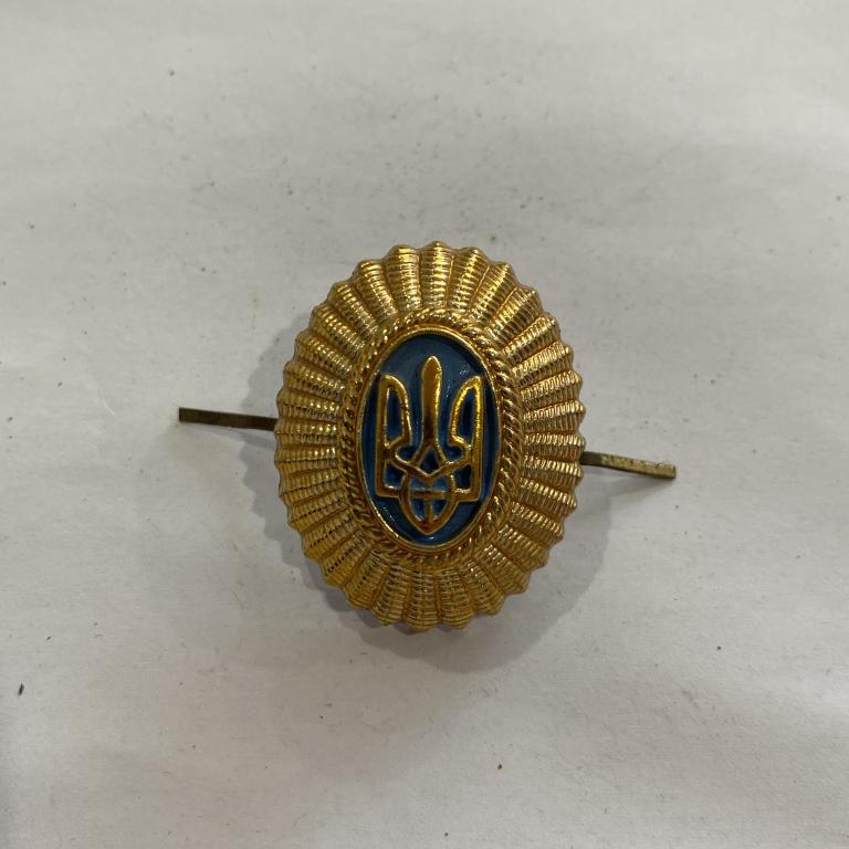 Коллекция знак значок   КОКАРДА УКРАИНА пластик    Лист Т4 Более 20000 шт