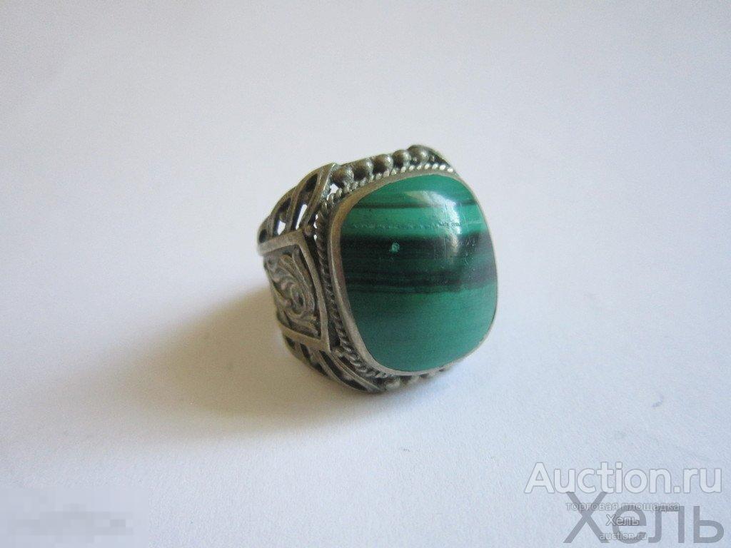 Перстень кольцо мужское малахит кабошон не серебро 