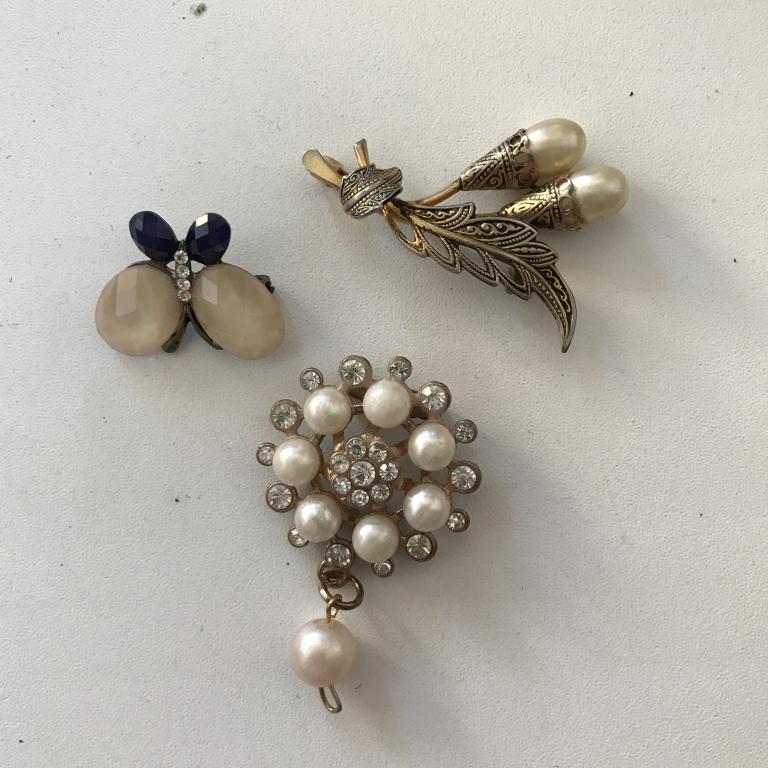 Винтажные 3 брошки. Брошь.