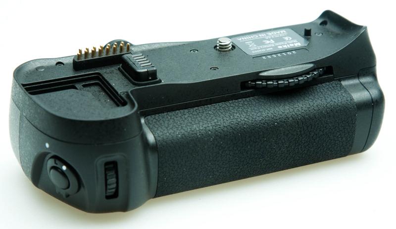 Батарейный блок Meike Nikon D300, D300S, D700 (Nikon MB-D10) (DV00BG0016)