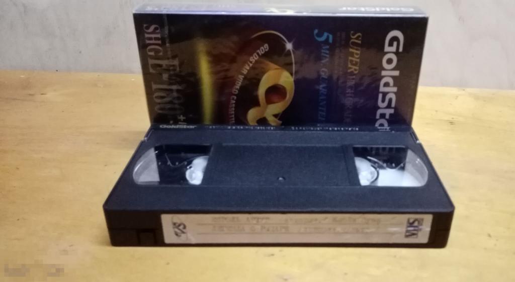 VHS  "Король Артур King Arthur, 2004  *  Легенда о рыцаре Westender, 2003  " 