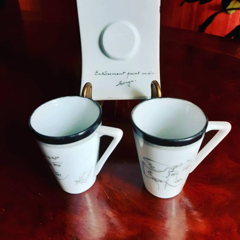 Кофейная пара ручной работы. Роспись по мотивам Пикассо "Голубь мира".