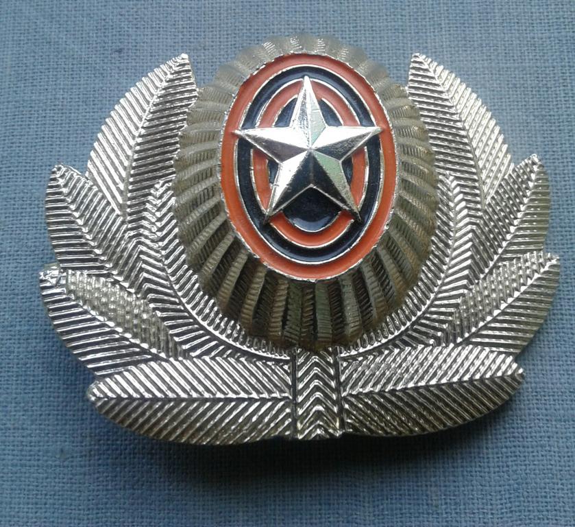 Кокарда МО РФ обр.1994г. 2