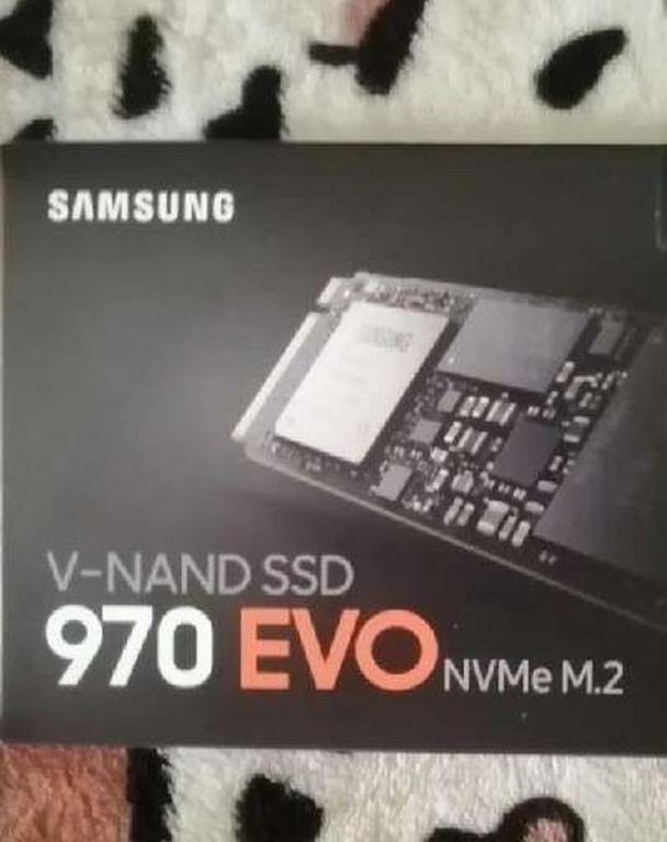 SSD диск 1 tb Samsung evo m.2 m2