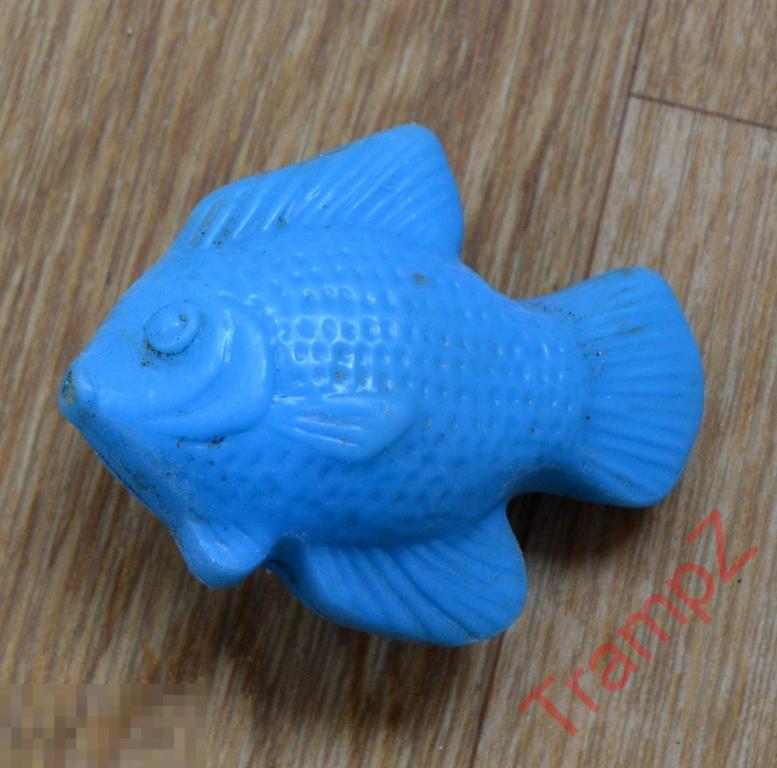 Игрушка СССР Рыба пластик дутыш 