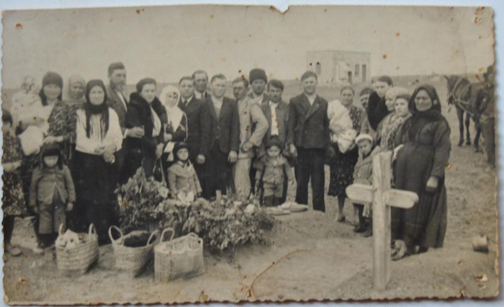 Фото Похороны Сцена на кладбище Румыния  - Старообрядцы Липоване