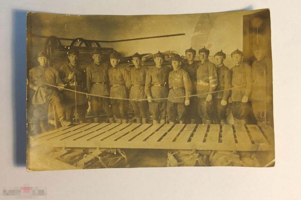 ФОТОГРАФИЯ. БУДЁНОВЦЫ. ВОЕННАЯ ФОРМА. ЗНАКИ ОТЛИЧИЯ. 