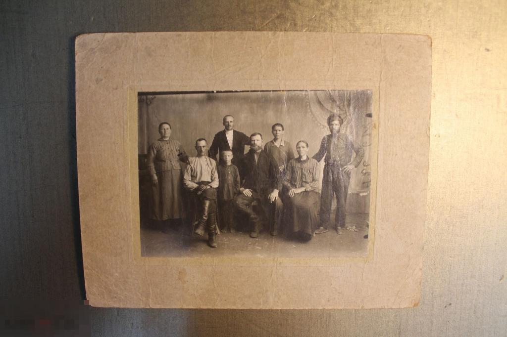 ФОТОГРАФИЯ. ГРУППОВОЕ ФОТО. СЕМЬЯ. 1931 ГОД. РУССКИЕ ДУДА. 