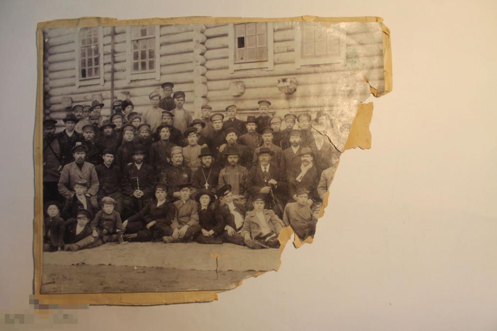 ФОТОГРАФИЯ. КОЛЛЕКТИВНОЕ ФОТО. ЛЮДИ. СВЯЩЕННОСЛУЖИТЕЛИ. ОДЕЖДА. МОДА. ФОТО. СВЯЩЕНИК. * 