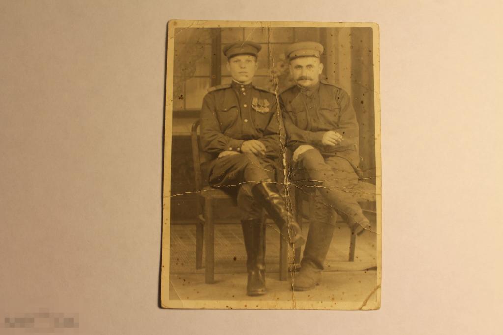 ФОТОГРАФИЯ. ПЕРИОД ВОВ. ОРДЕНА. МЕДАЛИ. НАГРАДЫ. ФОРМА. 1945 г. ФОТО. * 