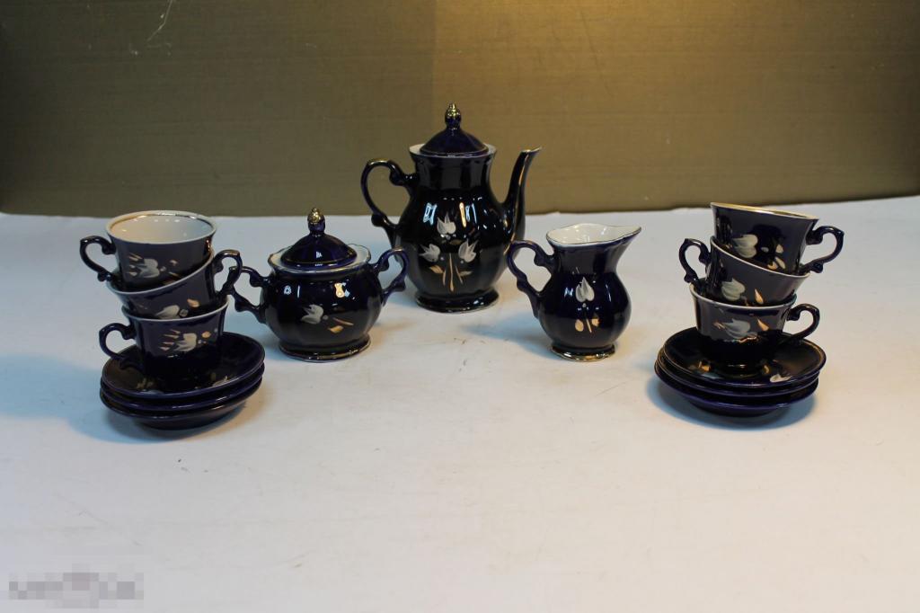 СЕРВИЗ. ЧАЙНО-КОФЕЙНЫЙ. ФАРФОР. ПОЗОЛОТА. КОБАЛЬТ. КЛЕЙМО. СССР. 15 ПРЕДМЕТОВ. 