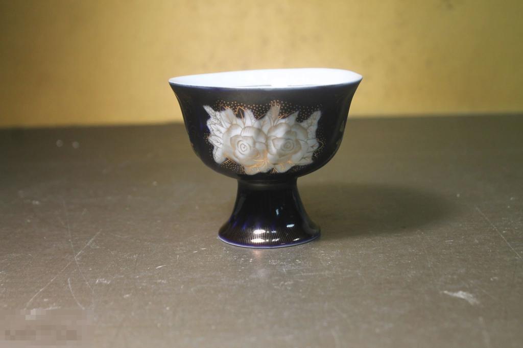 ФАРФОР. КРЕМАНКА. КОБАЛЬТ. КЛЕЙМО. 