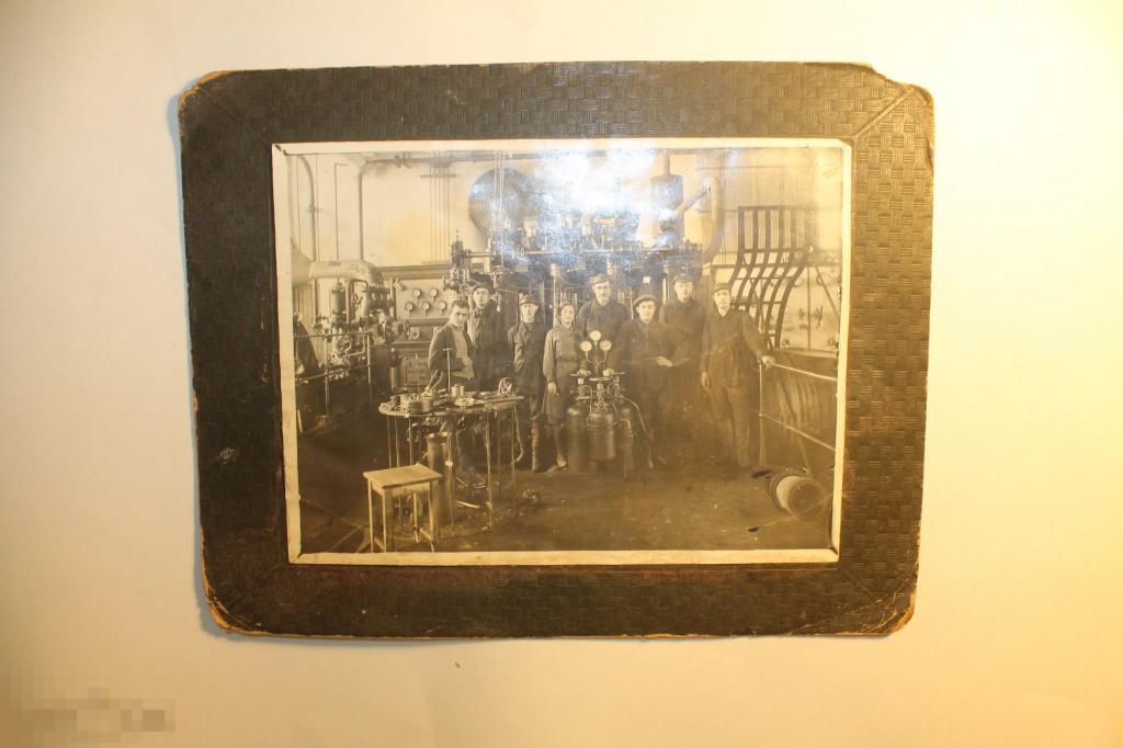 ФОТОГРАФИЯ. КОЛЛЕКТИВНОЕ ФОТО. ЦЕХ. ПРОИЗВОДСТВО. ЗАВОД. ФОТО. * 