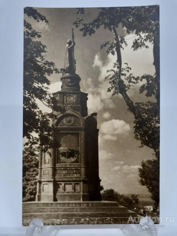 Открытки. Почтовая карточка. Киев. Архитектура. Памятник Владимиру.