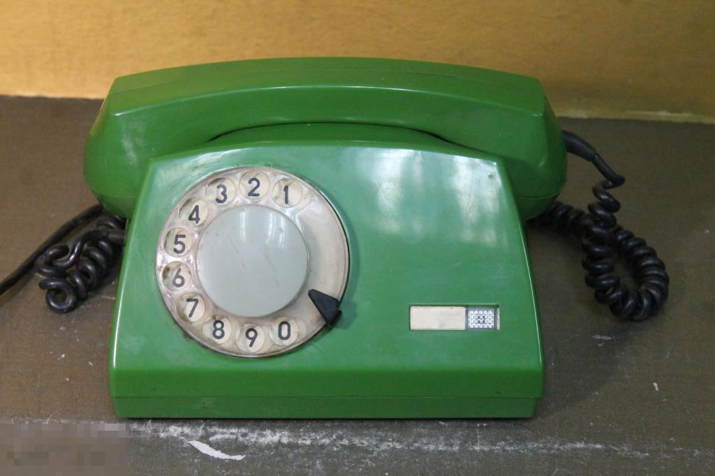 ТЕЛЕФОН TELCOM TELCZA  ДИСКОВЫЙ ПОЛЬША. ВРЕМЁН СССР. ТЕЛЕФОННЫЙ АППАРАТ. 