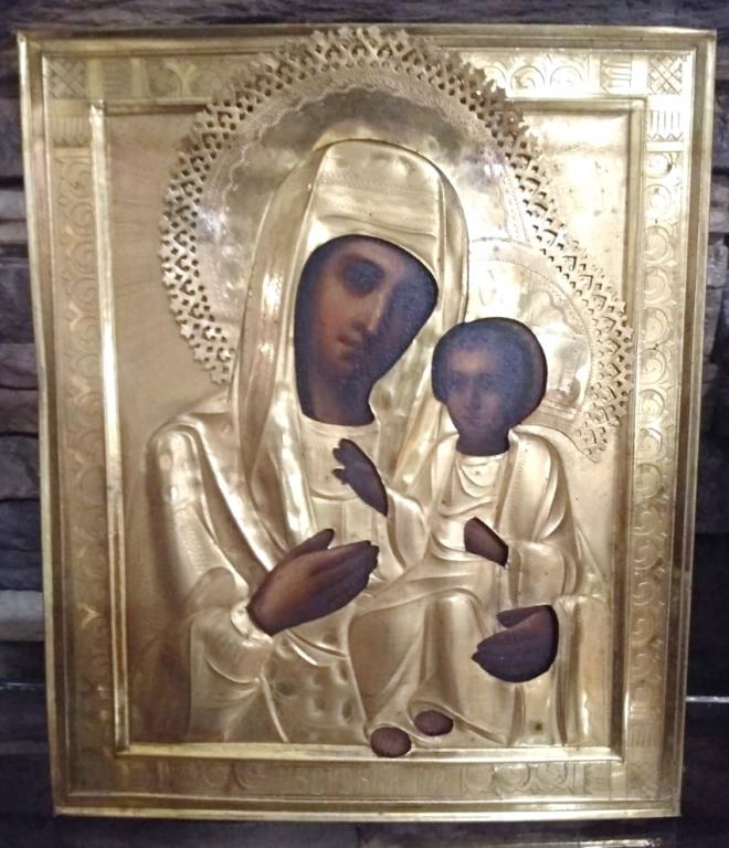 икона Богоматерь, латунный оклад, золочение, клеймо, 19 век