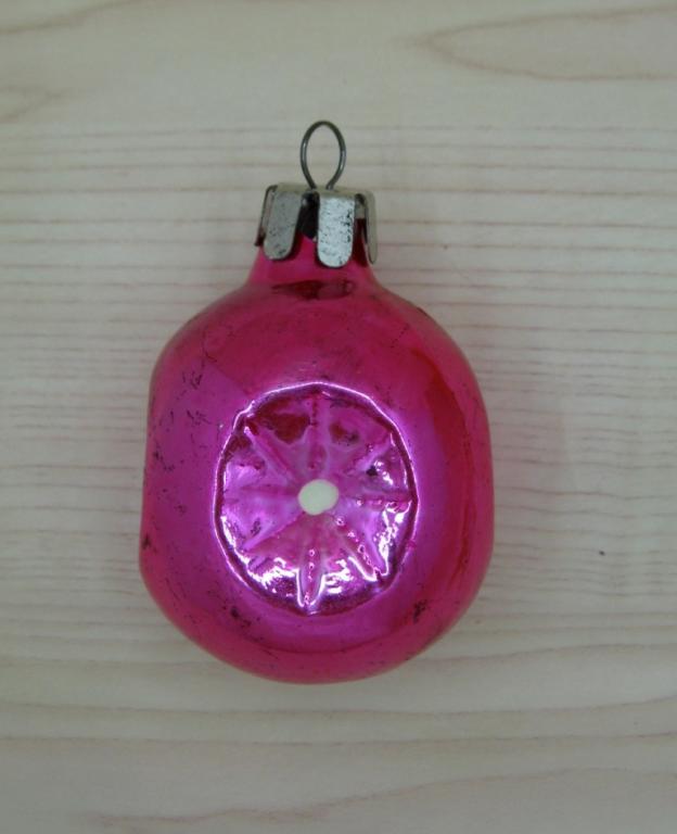 Игрушка ёлочная розовая с фосфорным рисунком светится винтаж СССР