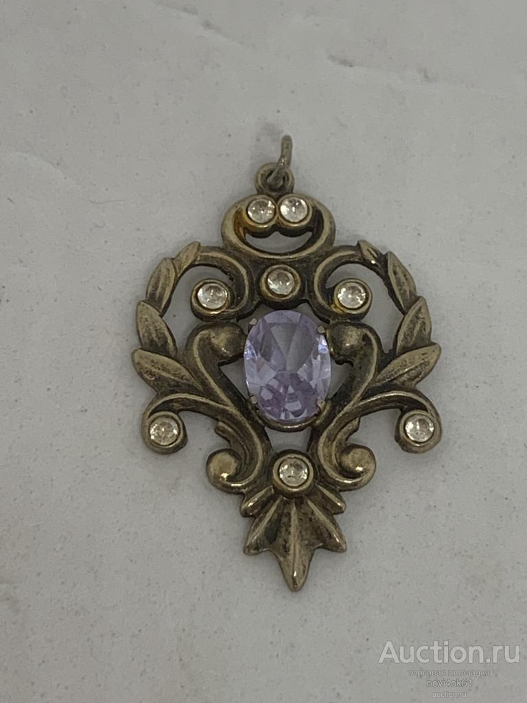 Ювелирные изделия. Кулон cеребряный. Подвеска. Вензель.