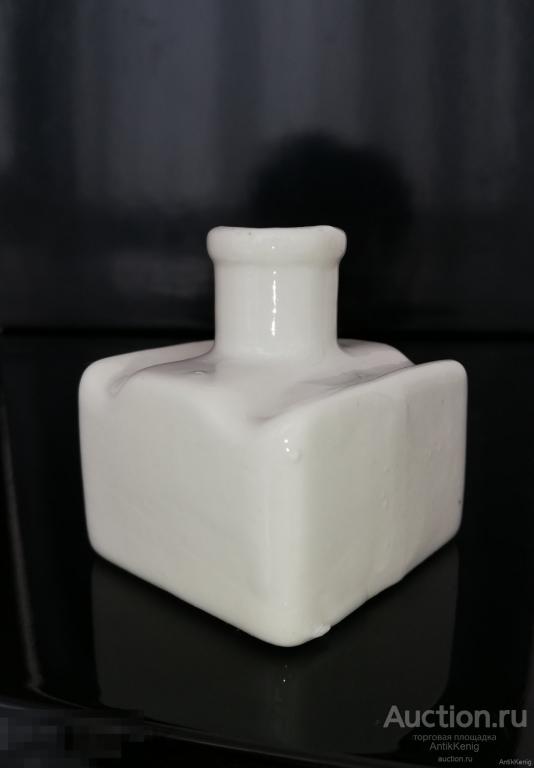 #363 Антикварная фарфоровая чернильница Начало 20 века Германия Высота 5 см. 