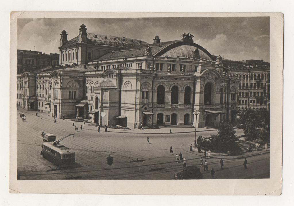 Театры Киева Фото