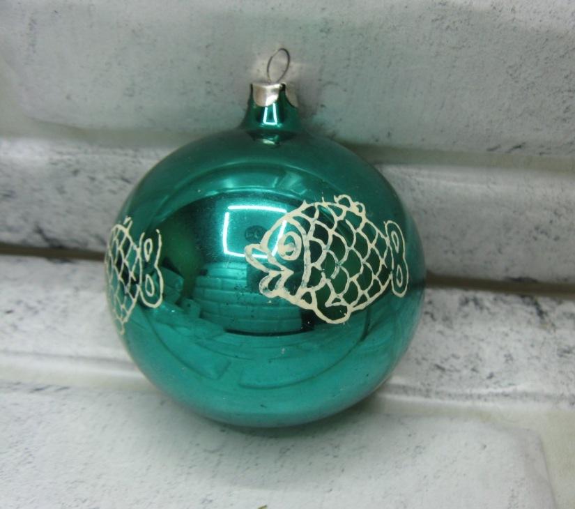 Игрушка ёлочная шар с рисунком рыбки винтаж СССР