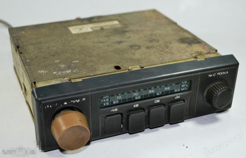 авторадио приемник времен СССР сохран витнаж ретро   (а.ВЛ49) 