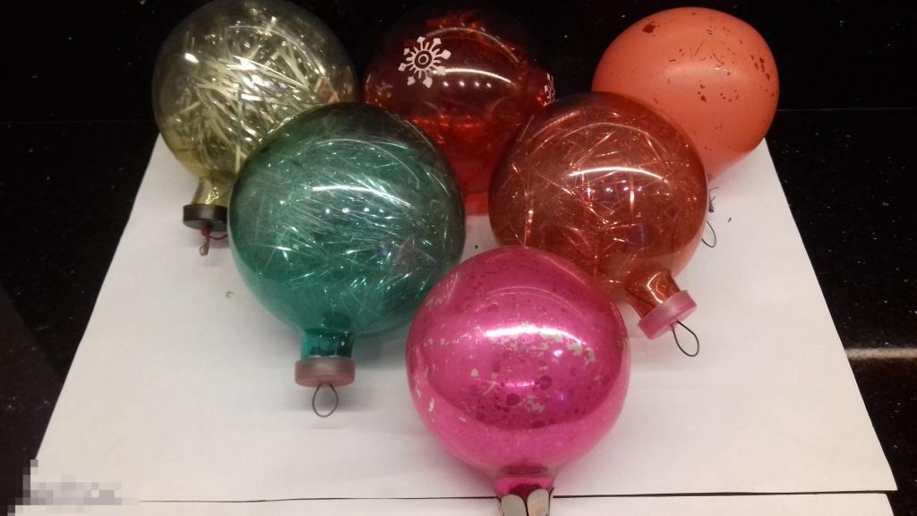 ЁЛОЧНЫЕ ИГРУШКИ  БОЛЬШИЕ ШАРЫ  6 шт ОДНИМ ЛОТОМ СССР ТОЛСТОЕ СТЕКЛО 
